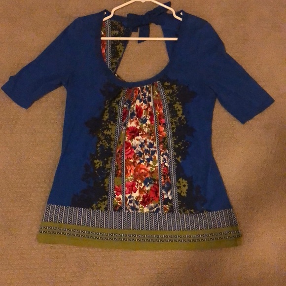 Akemi + Kin Top - Picture 2 of 4